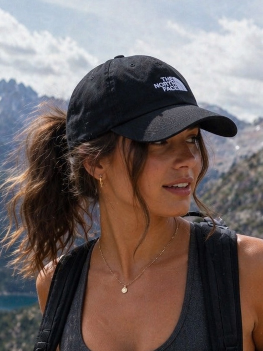 The North Face Black Cap Hat Hiking Outdoor Sport Minimalist Clean Girl